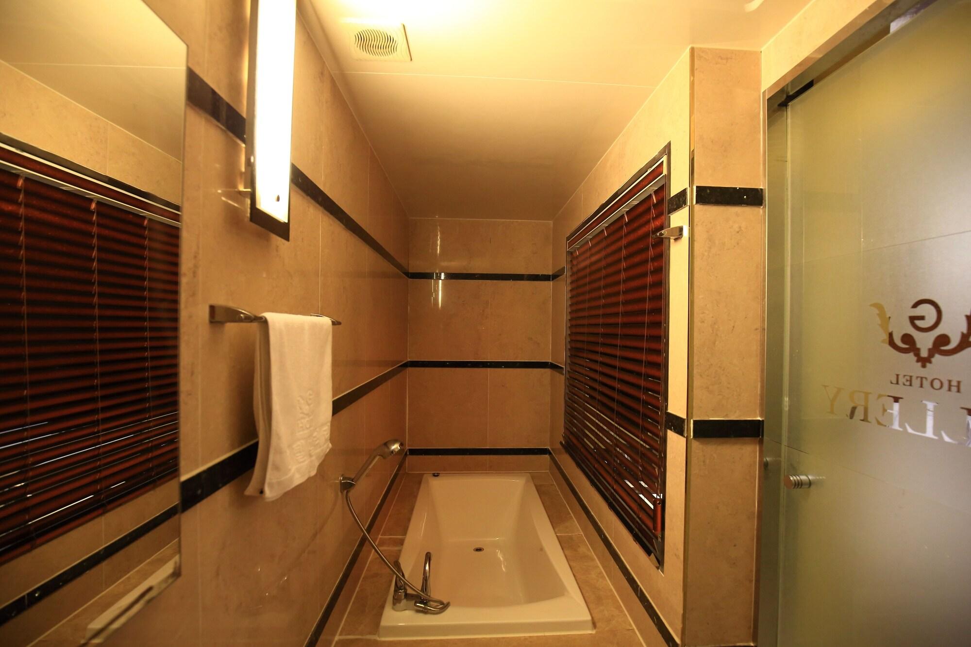 Gallery Tourist Hotel Tongyeong Exterior foto