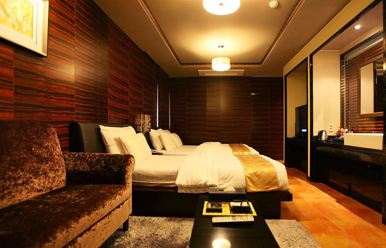 Gallery Tourist Hotel Tongyeong Exterior foto