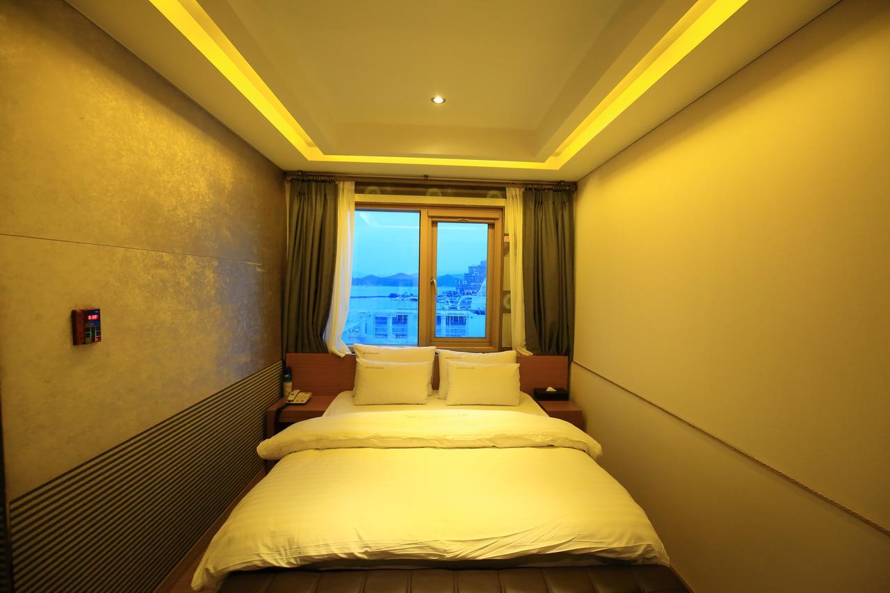 Gallery Tourist Hotel Tongyeong Exterior foto